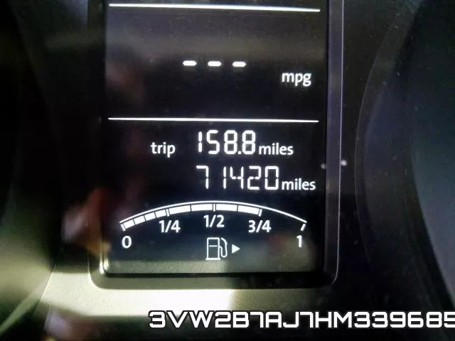 3VW2B7AJ7HM339685_8.webp