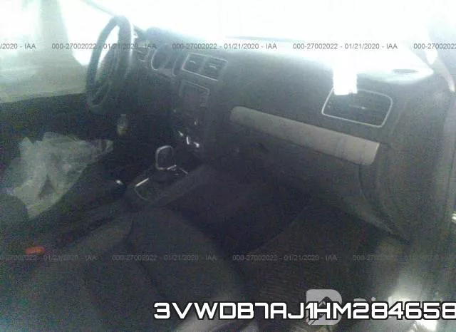 3VWDB7AJ1HM284658_5.webp