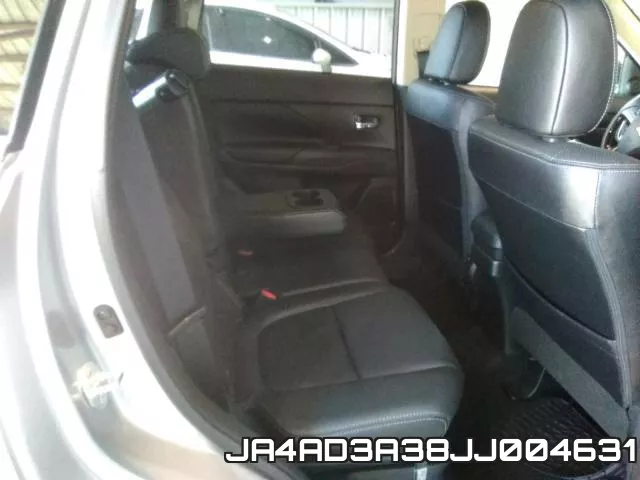 JA4AD3A38JJ004631_6.webp
