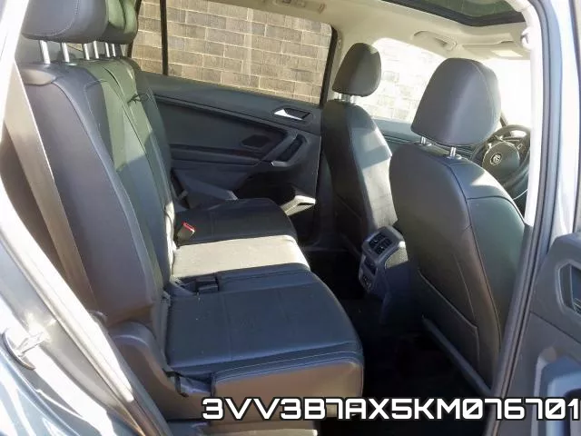 3VV3B7AX5KM076701_6.webp