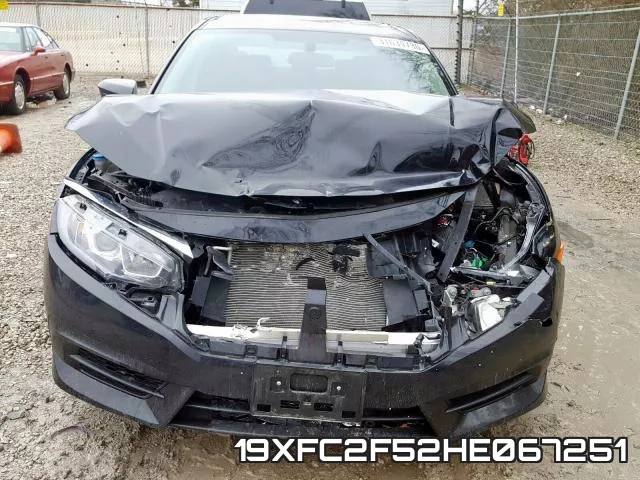 19XFC2F52HE067251_9.webp