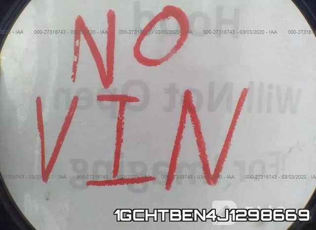 1GCHTBEN4J1298669_9.webp