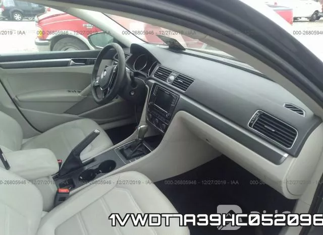 1VWDT7A39HC052096_5.webp