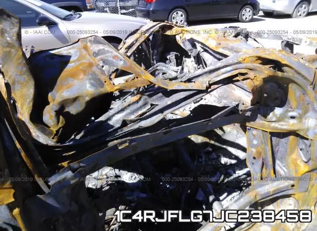 1C4RJFLG7JC238458_5.webp