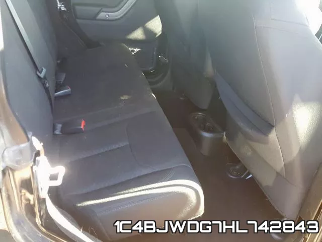 1C4BJWDG7HL742843_6.webp