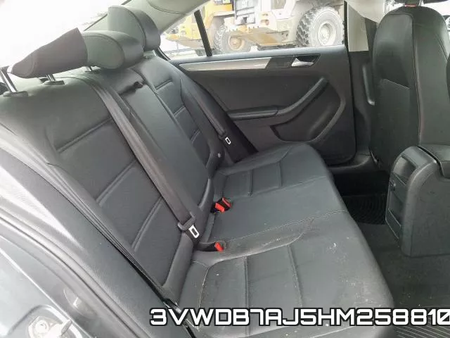 3VWDB7AJ5HM258810_6.webp