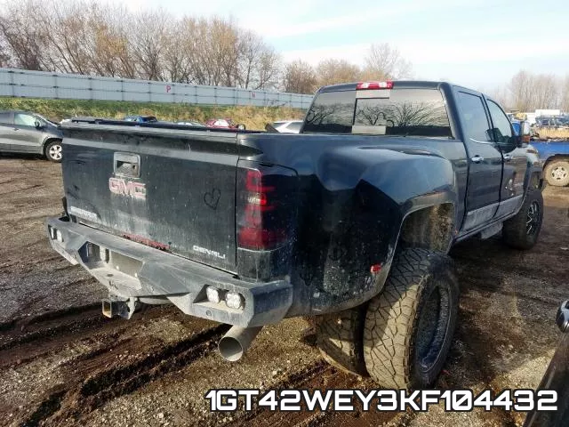 1GT42WEY3KF104432_4.webp