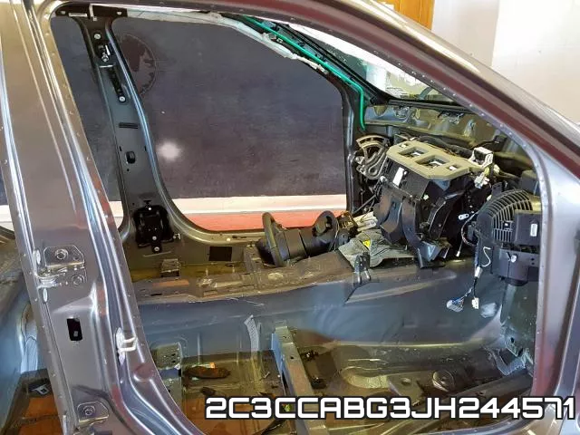 2C3CCABG3JH244571_5.webp