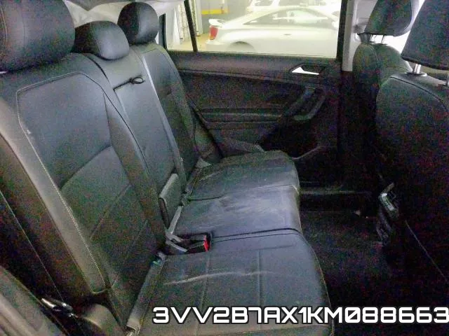3VV2B7AX1KM088663_6.webp