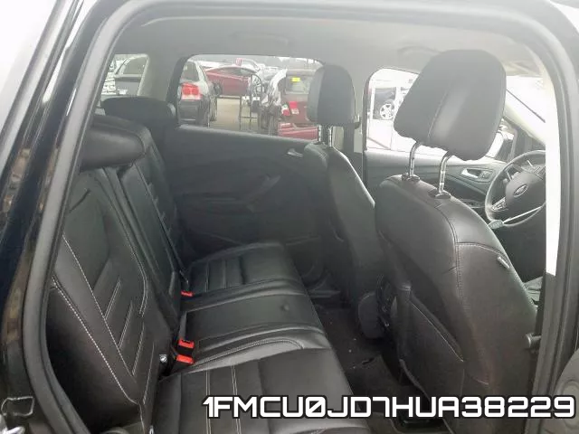 1FMCU0JD7HUA38229_6.webp