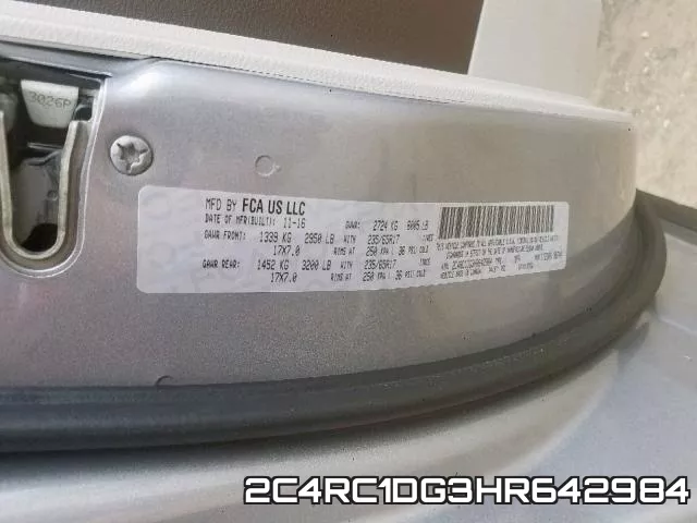 2C4RC1DG3HR642984_10.webp