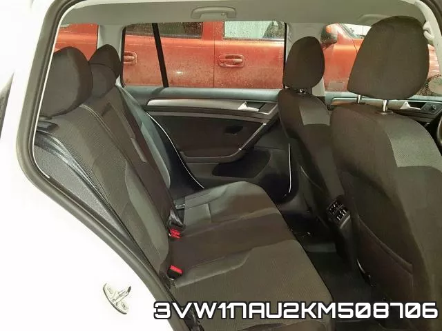 3VW117AU2KM508706_6.webp