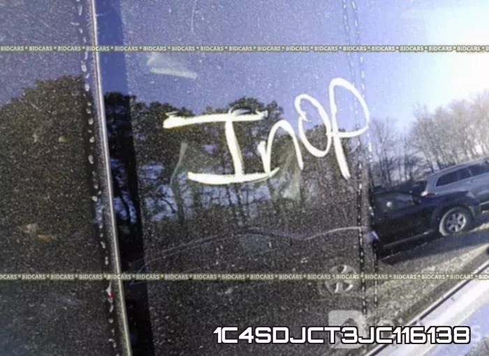 1C4SDJCT3JC116138_7.webp