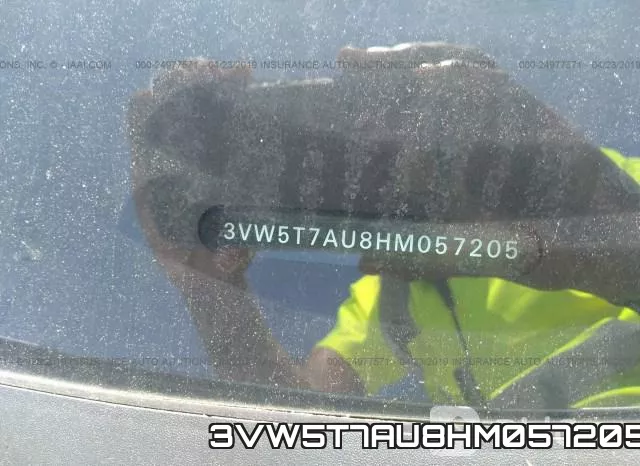 3VW5T7AU8HM057205_9.webp