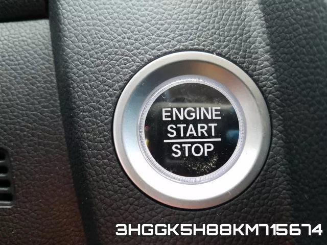 3HGGK5H88KM715674_9.webp