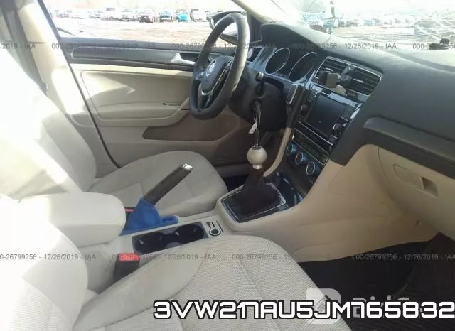 3VW217AU5JM765832_5.webp