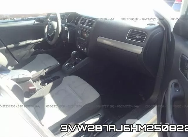 3VW2B7AJ6HM250822_5.webp