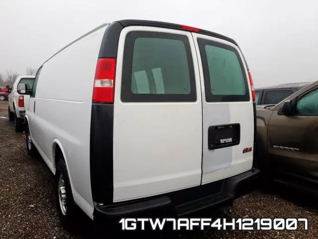 1GTW7AFF4H1219007_3.webp