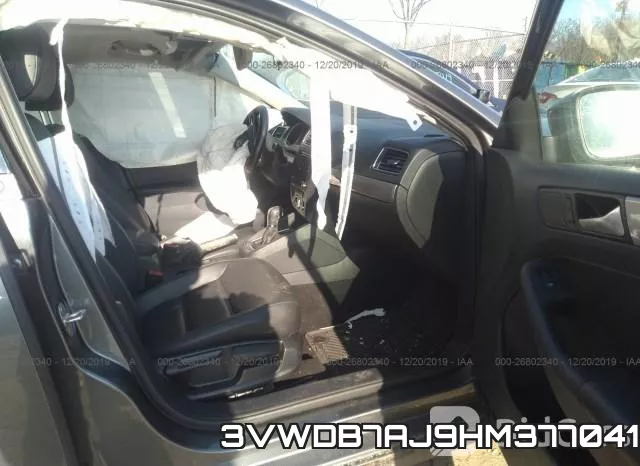 3VWDB7AJ9HM377041_5.webp