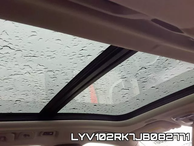 LYV102RK7JB082771_9.webp