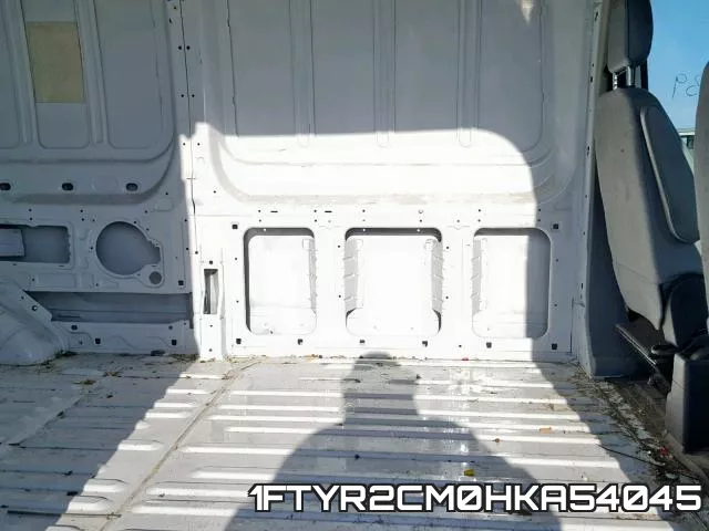 1FTYR2CM0HKA54045_6.webp
