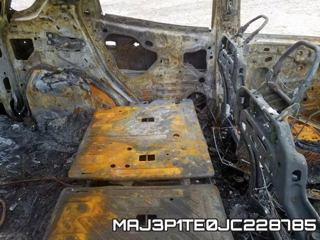 MAJ3P1TE0JC228785_6.webp