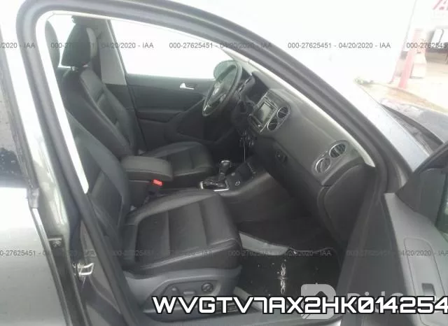 WVGTV7AX2HK014254_5.webp