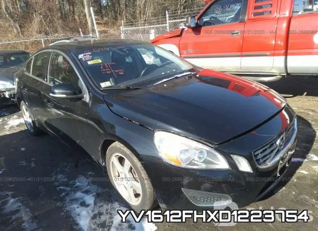 YV1612FHXD1223754