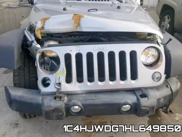 1C4HJWDG7HL649850_9.webp