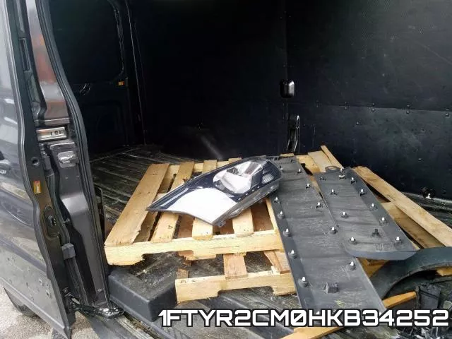 1FTYR2CM0HKB34252_6.webp
