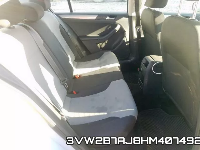 3VW2B7AJ8HM407492