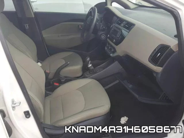 KNADM4A31H6058677_5.webp