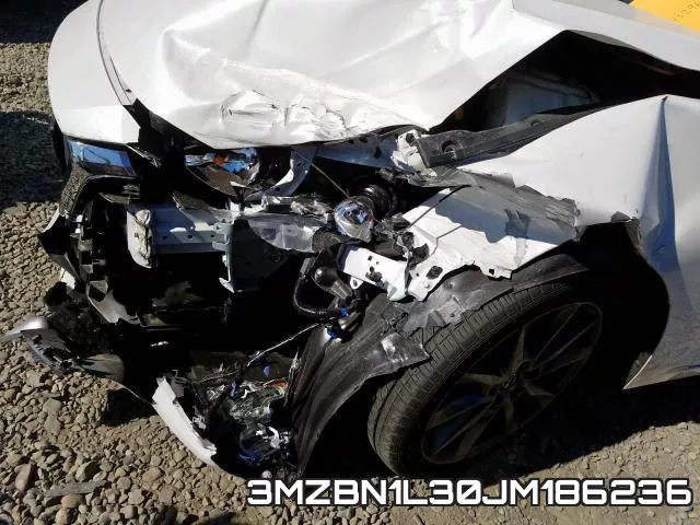 3MZBN1L30JM186236_9.webp
