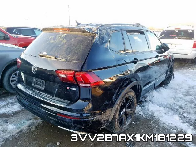 3VV2B7AX1KM181229_4.webp
