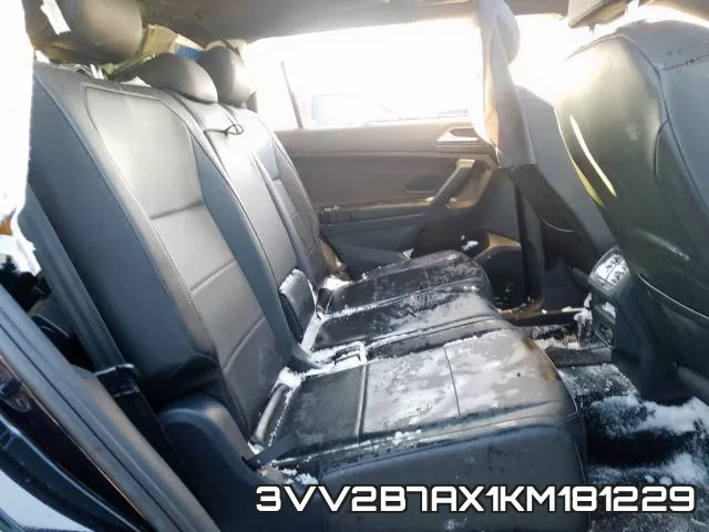 3VV2B7AX1KM181229_6.webp