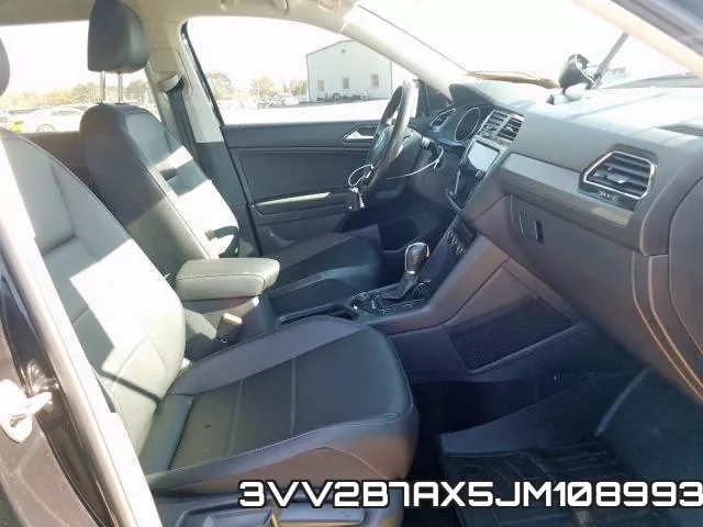 3VV2B7AX5JM108993_5.webp
