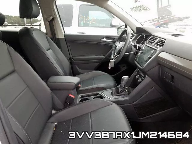 3VV3B7AX1JM214684_5.webp