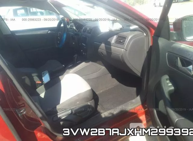 3VW2B7AJXHM299392_5.webp