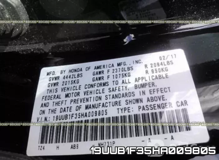 19UUB1F35HA009805_9.webp