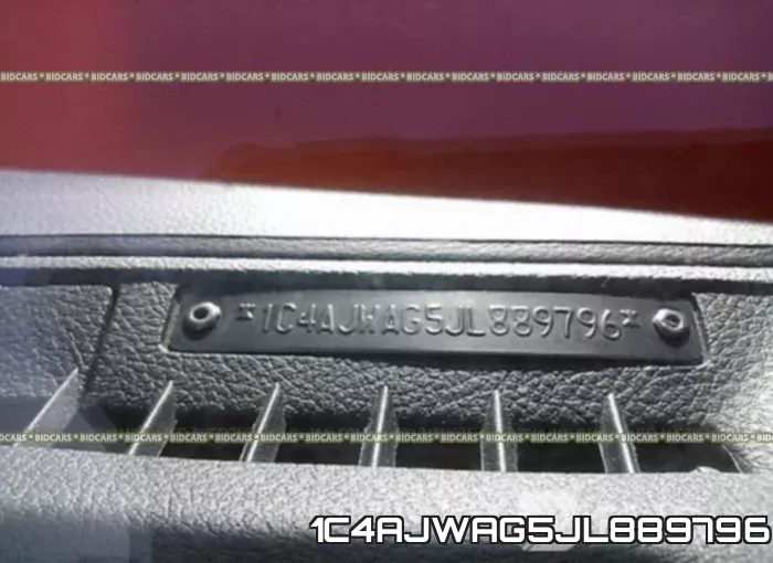 1C4AJWAG5JL889796_9.webp