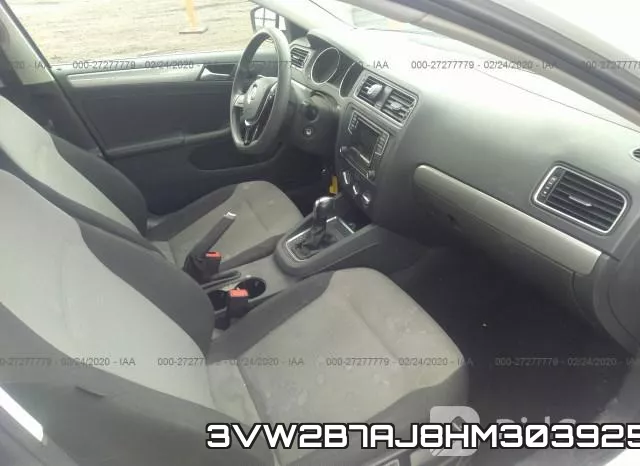 3VW2B7AJ8HM303925_5.webp
