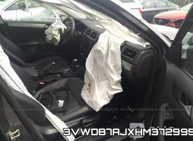 3VWDB7AJXHM372995_5.webp