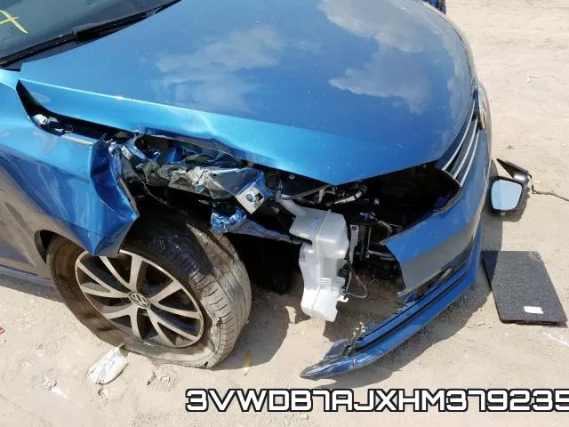 3VWDB7AJXHM379235_9.webp
