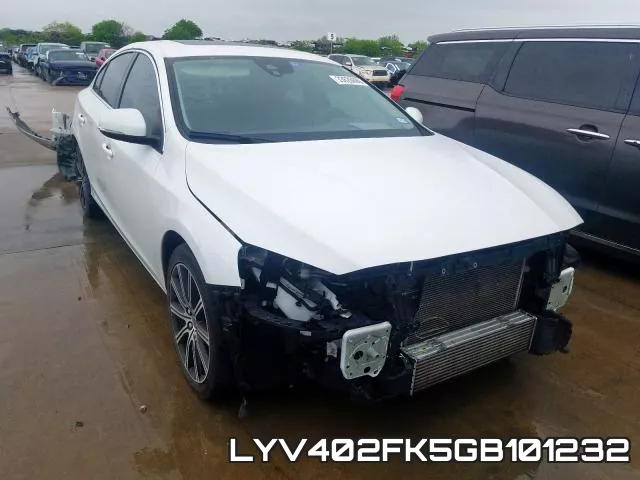 LYV402FK5GB101232
