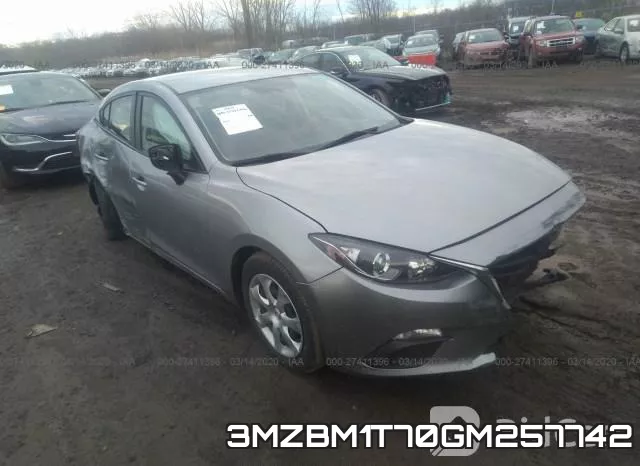3MZBM1T70GM257742