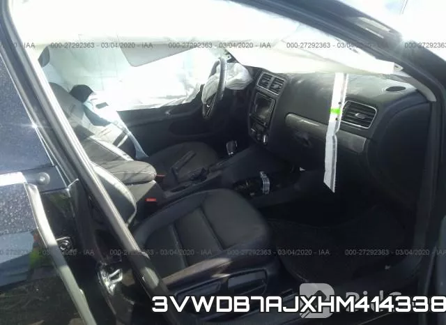 3VWDB7AJXHM414338_5.webp