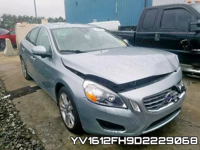 YV1612FH9D2229068