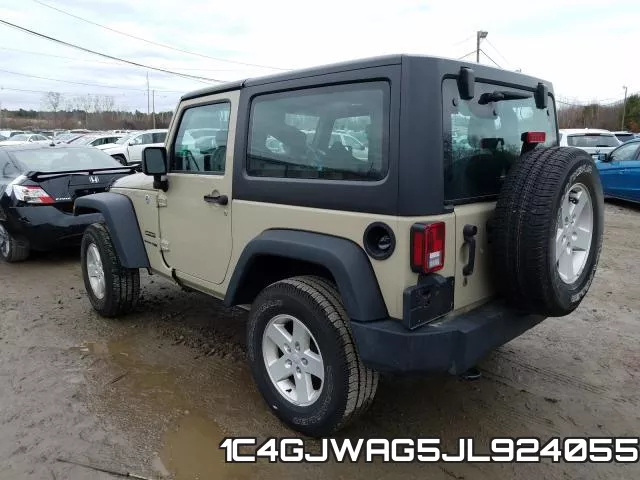 1C4GJWAG5JL924055_3.webp