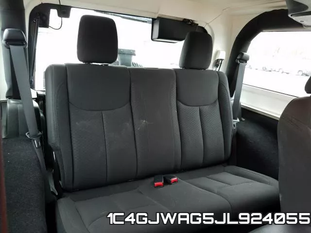 1C4GJWAG5JL924055_6.webp