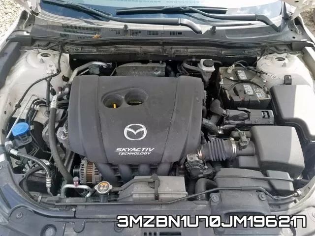 3MZBN1U70JM196217_7.webp